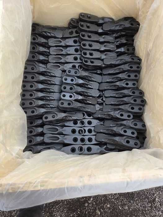 Zęby ząb środkowy do łyżki JCB 332/C4388 oryginał JCB 3CX 4CX