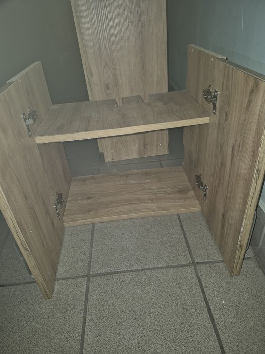 Навісні ящики 2шт+1 на підлогу +1