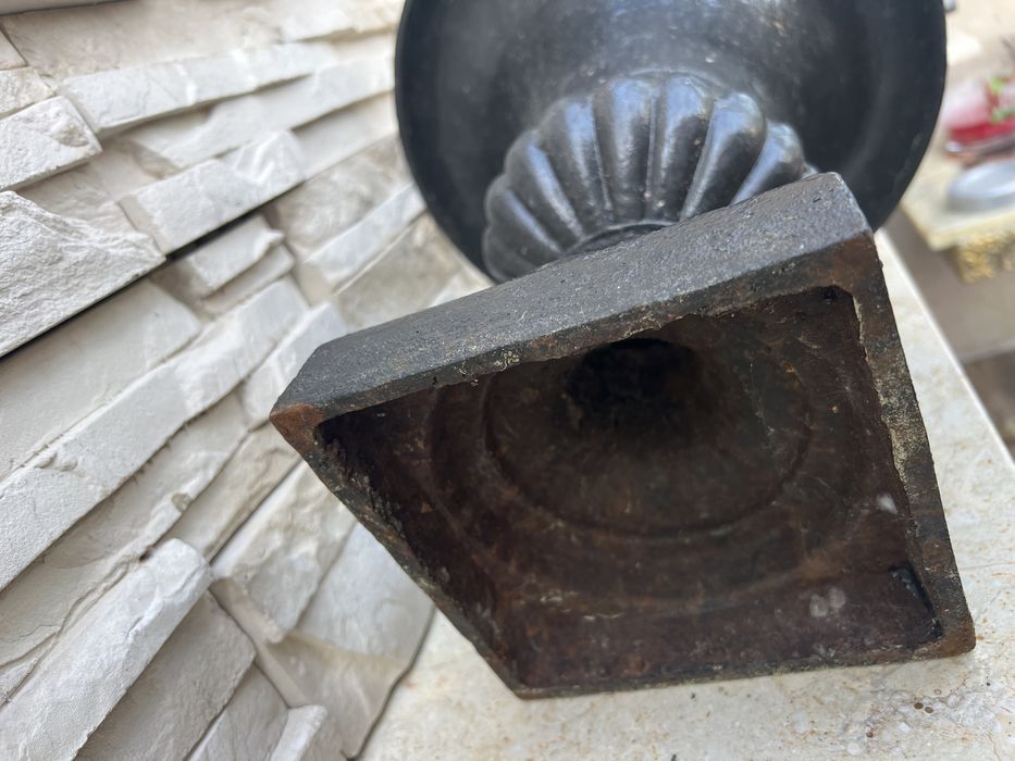Stara donica zeliwna ciezka i stabilna