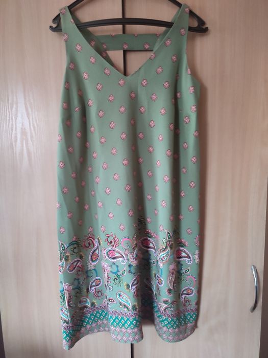 Сукня жіноча розмір 8