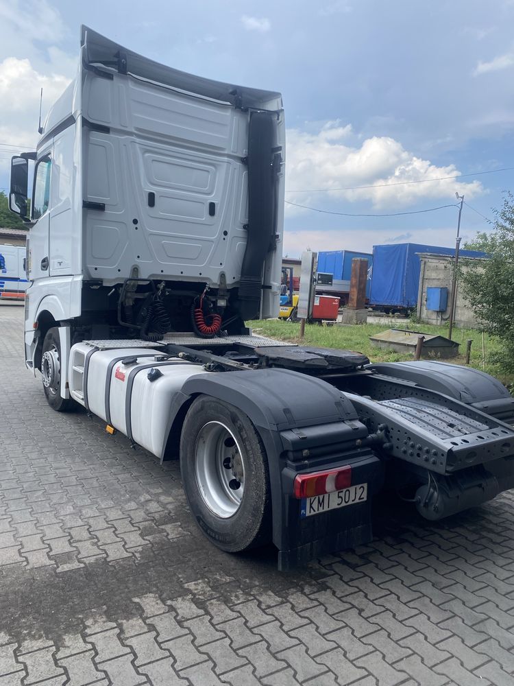Mercedes actros 1845