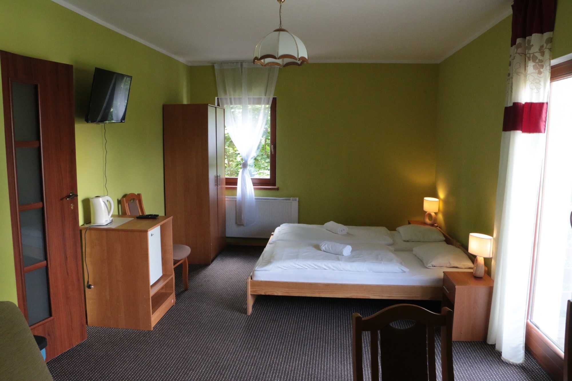 Willa Sasanka /pokoje i studia rodzinne z łazienkami