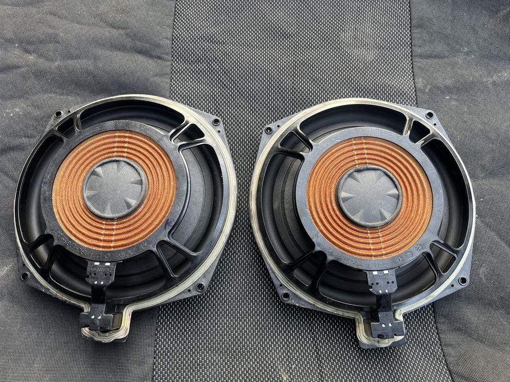 Саббуферы BMW F30 Harmankardon