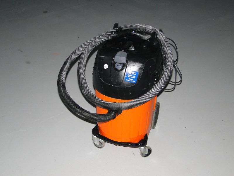 Odkurzacz Przemysłowy Budowlany KARCHER NT 45/1 z otrząsaczem Germany