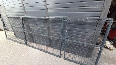 Brama wjazdowa skrzydłowa