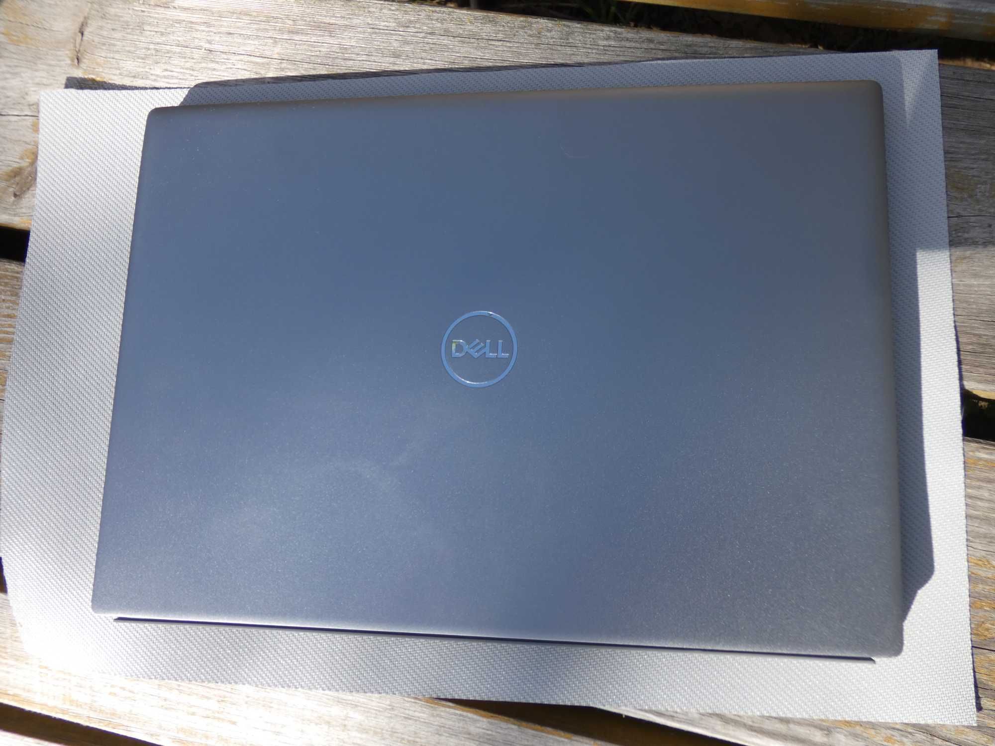 Ноутбук Dell Vostro 5620 16" FHD+ IPS (i7-1260p/16Gb/SSD 256/Iris Xe)