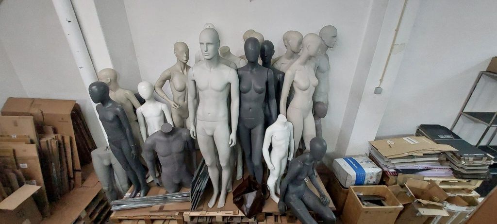 Manequins usados para venda sem base