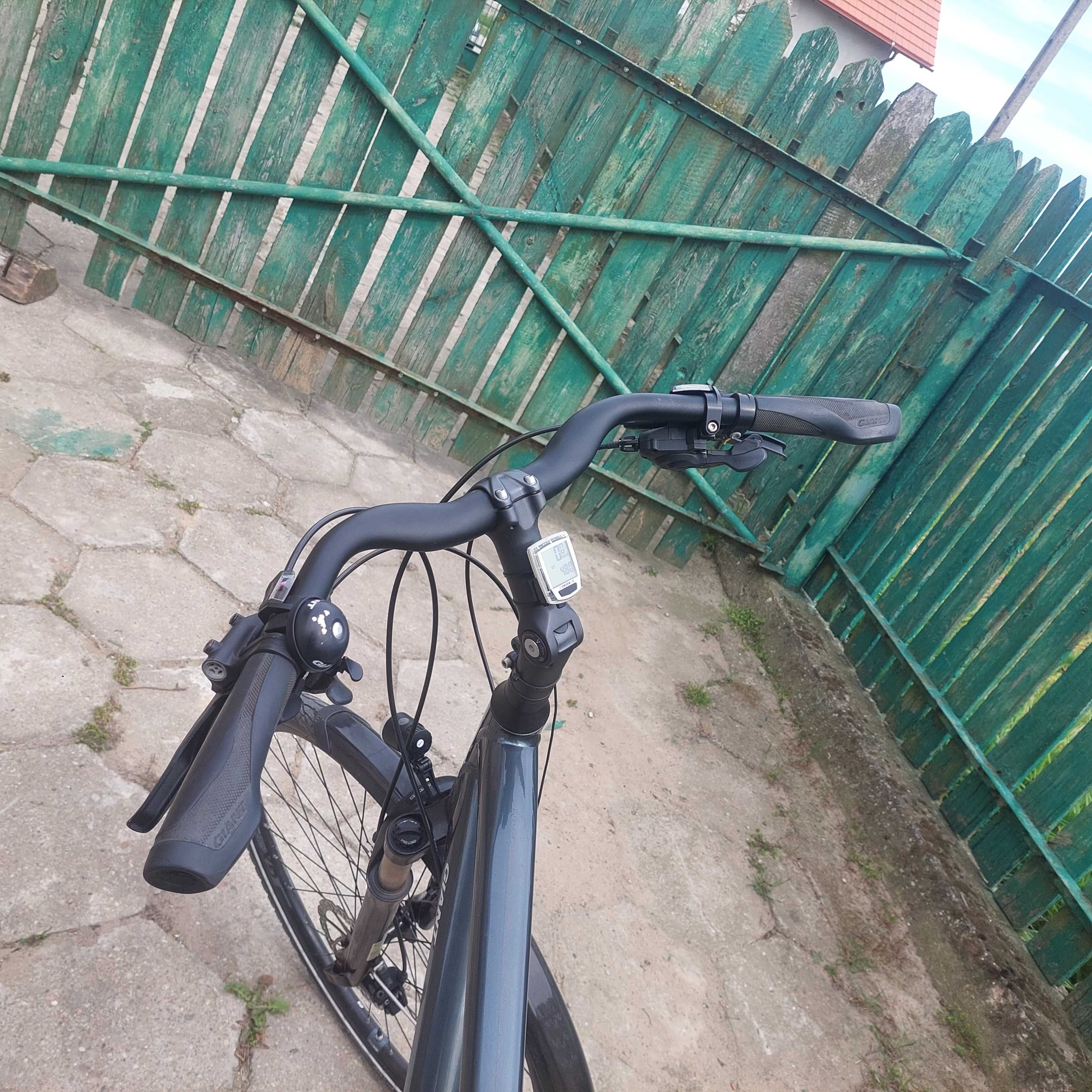 Rower trekkingowy Giant Anytour RS / Rozm. L / Deore 3x10 /