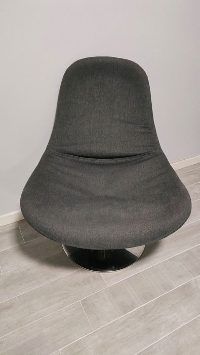 Cadeirão giratório