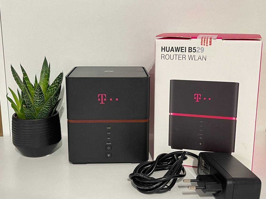 3G / 4G LTE Wi-Fi Роутер Huawei B529    З Акумулятором