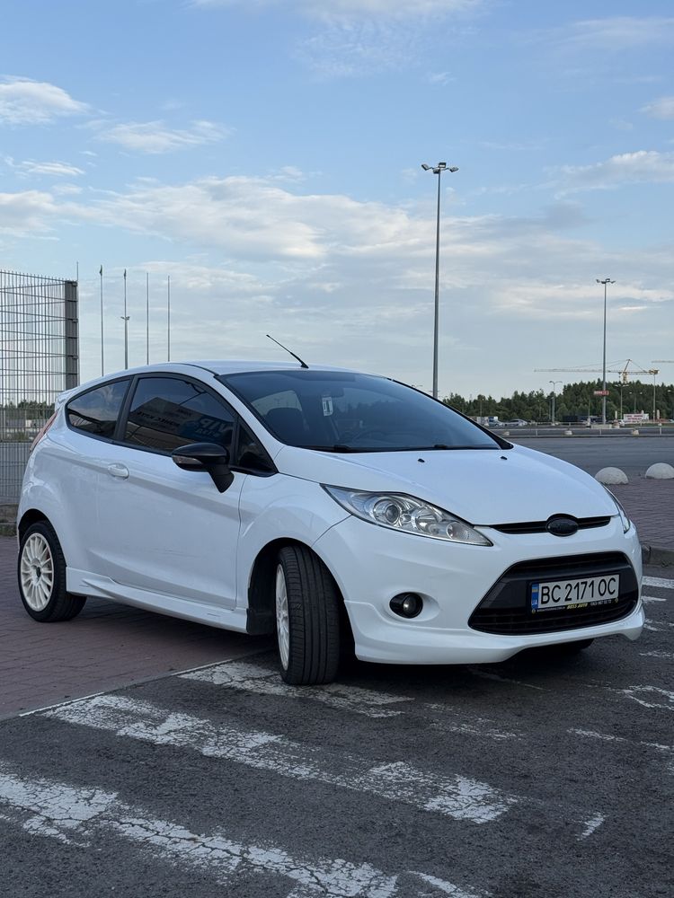 Ford fiesta 1.2 TITANIUM 2009