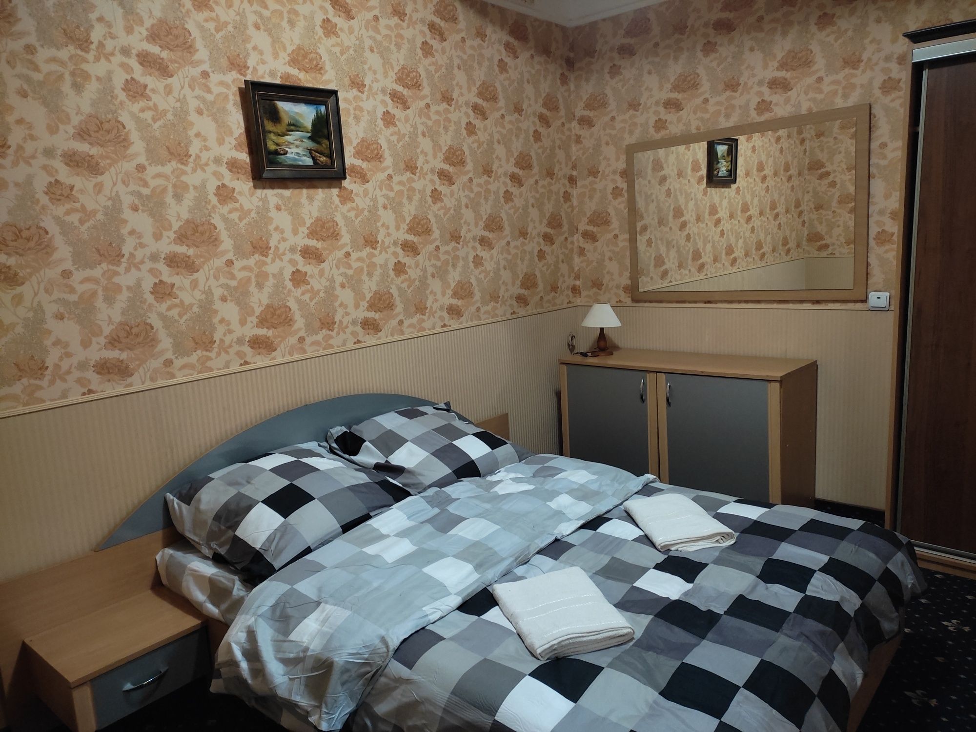Головна 2кімн.Центр 800грн./доба 1-4 чол.