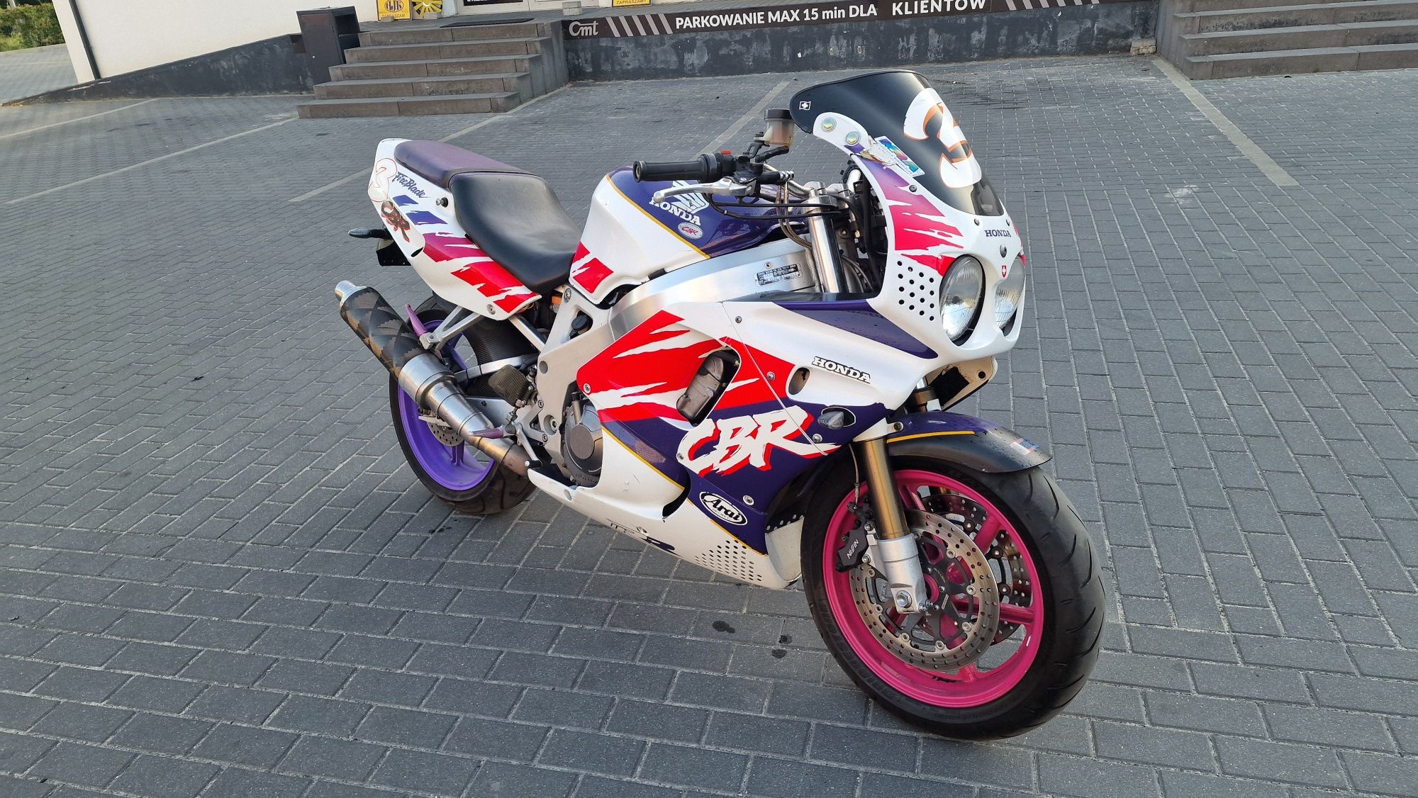 Honda CBR 900RR fireblade SC28