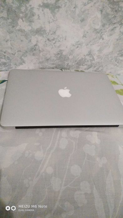 MacBook Air model A1369