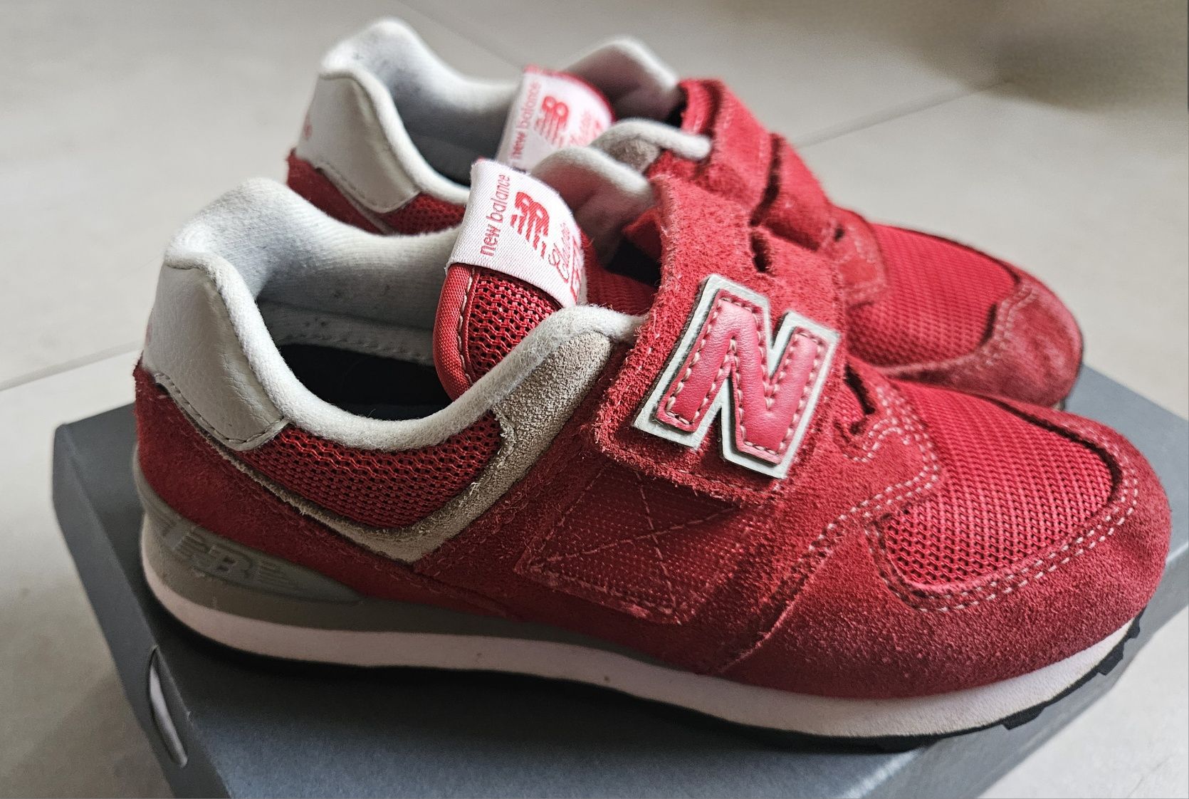 New Balance r. 32,5