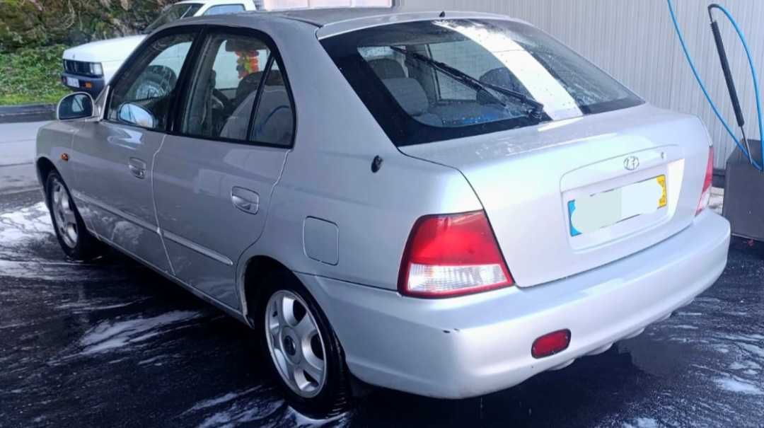 Hyundai Accent 2002