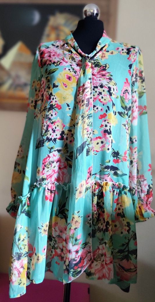 O N.E. Urocza sukienka one size XS-L