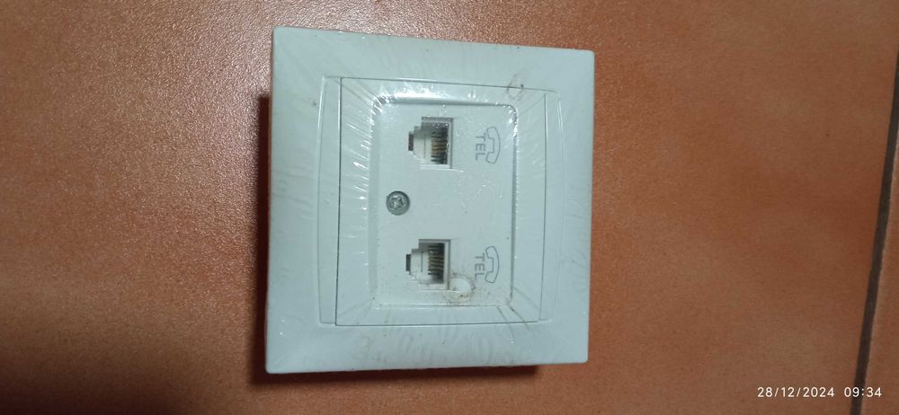 Tomada telefone RJ11