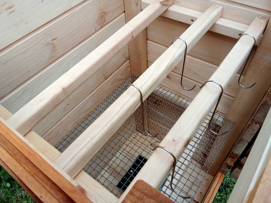 Wędzarnia drewniana – polskiej produkcji – DOSTAWA GRATIS!