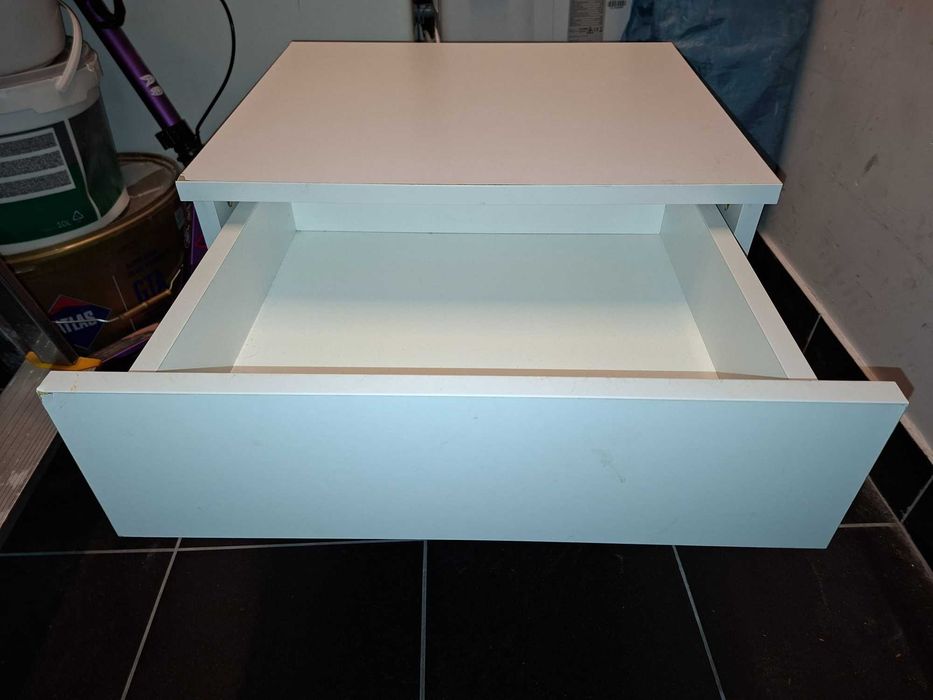 nakastlik biały (szafka nocna) szer 50 cm wys 46 cm głębok 42 cm