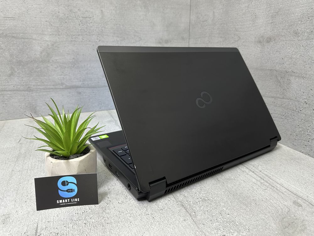 Потужний ноутбук Fujitsu H7510/Quadro/i7-10850H/Nvidia/512gb ssd/15.6"