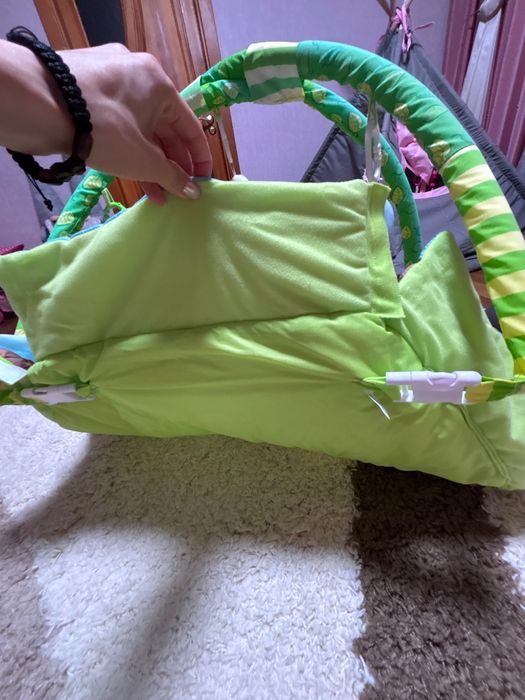 Розвиваючий дитячий килимок