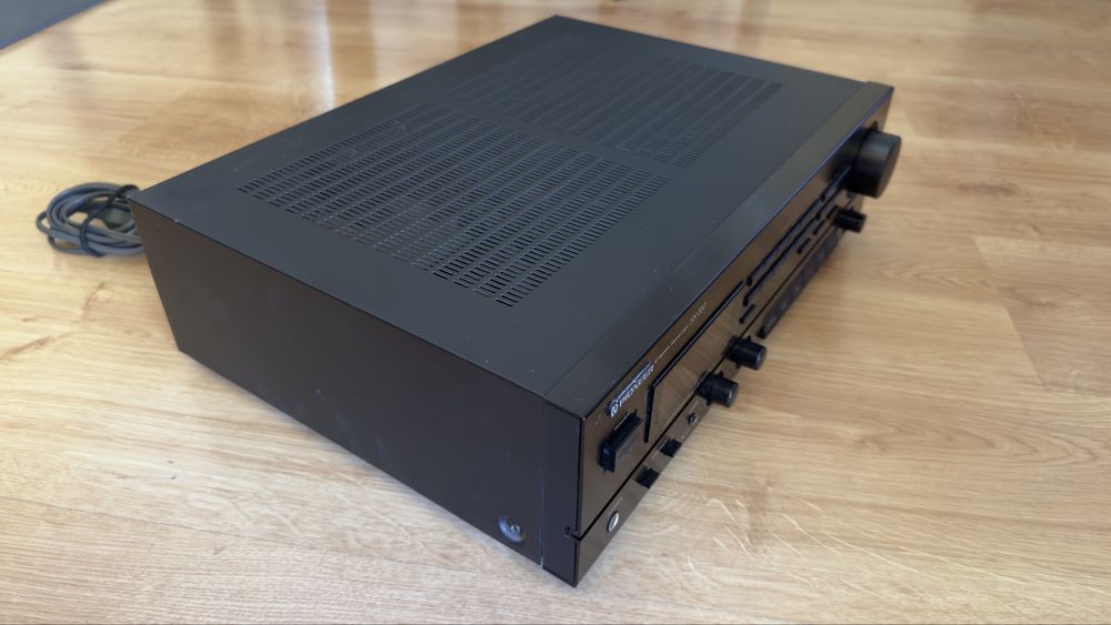 Amplituner Pioneer SX 337