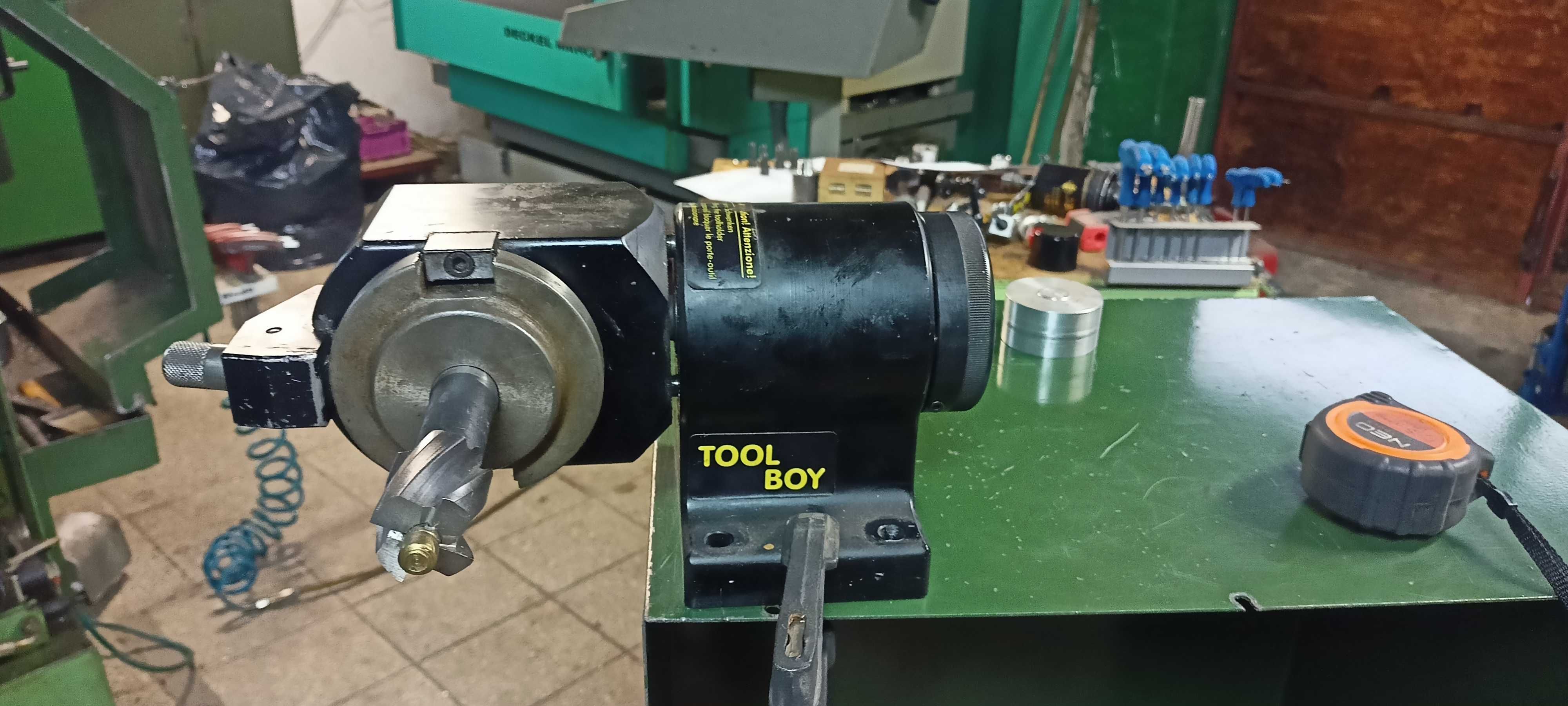 Tool Boy przyrząd do mocowania narzędzia w oprawkach ISO/SK 60