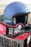 Capacete MT LE MANS 2 SV CAFE
RACER B7 azul fosco
(TAMANHO: XL)