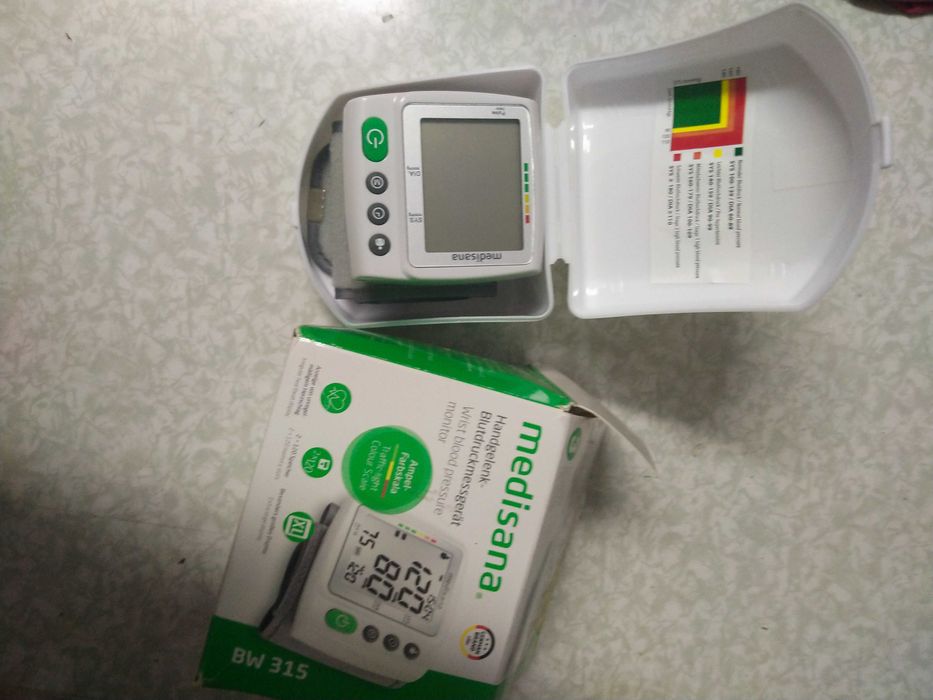 Ciśnieniomierz na nadgarstek Medisana