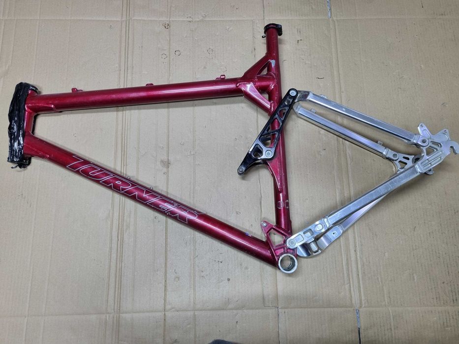 Rama typu full Turner, pod 26