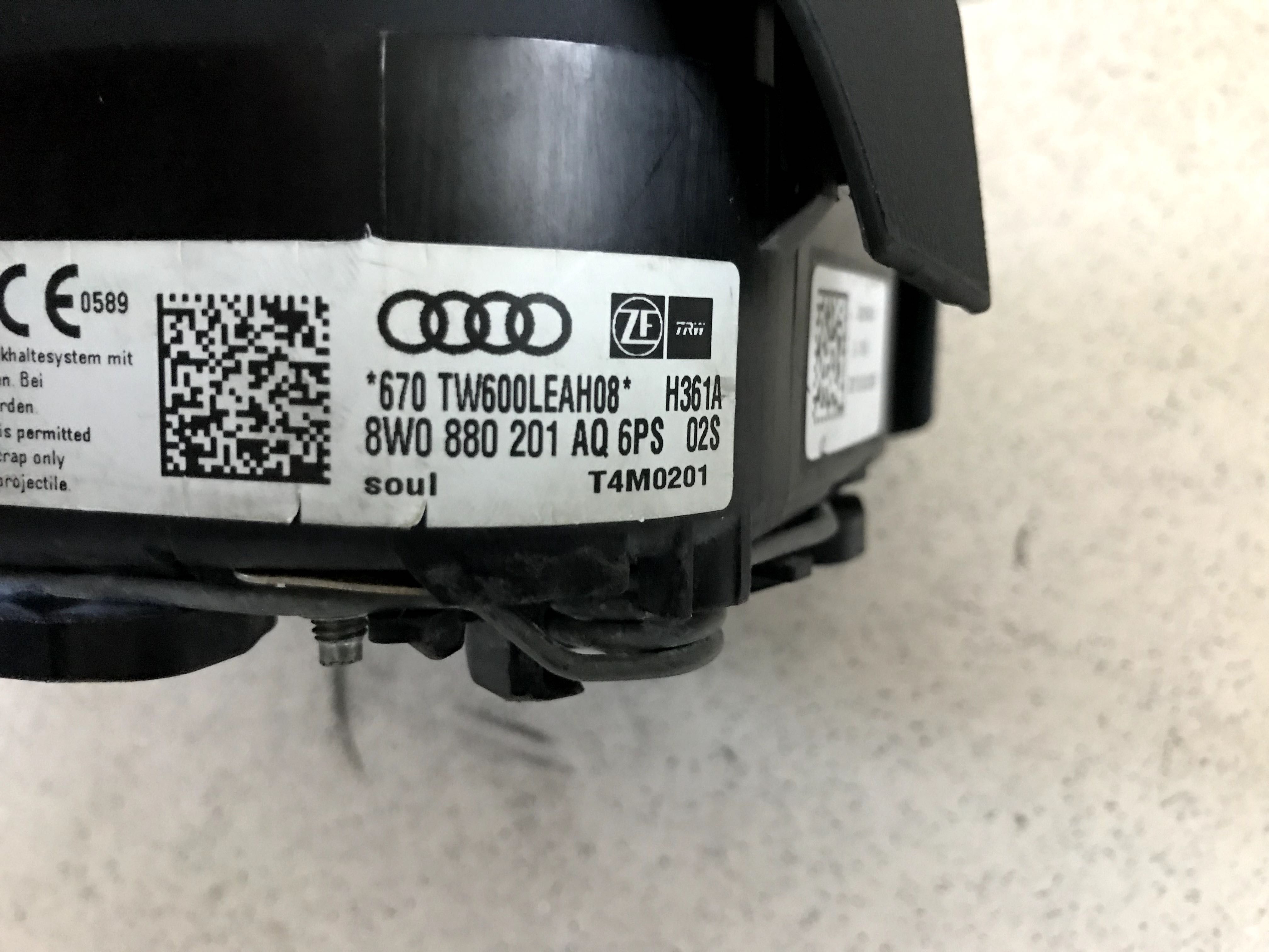 Poduszka Powietrzna Kierowcy Airbag 8W0.880.201.AQ Audi