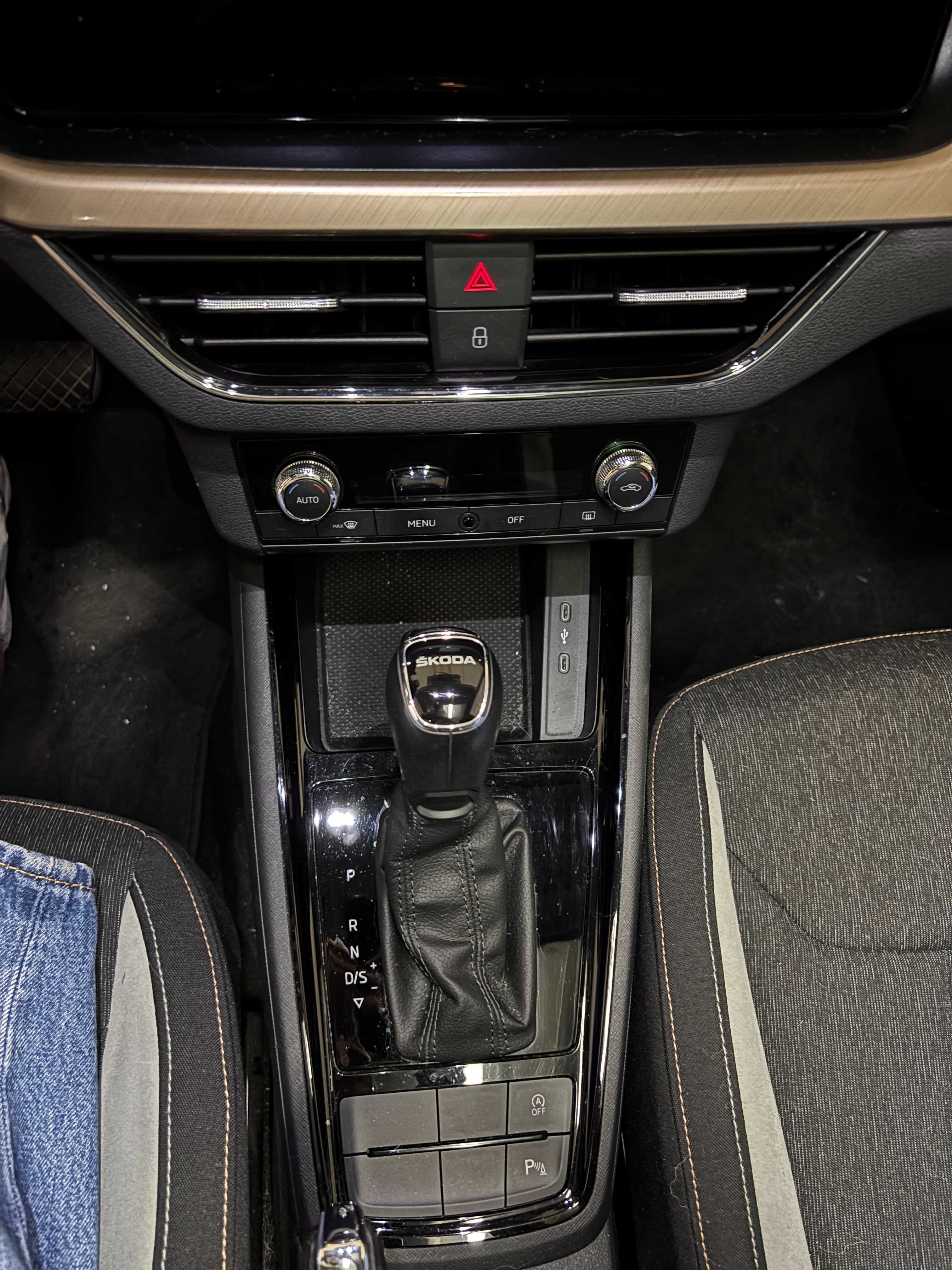 Skoda Kamiq 1.0 TSI Ambition DSG Caixa automática e com full extras