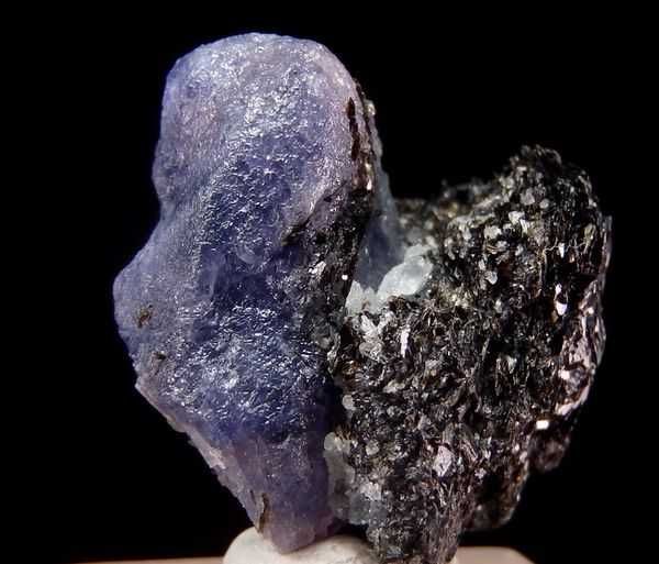 Korund - szafir / minerały