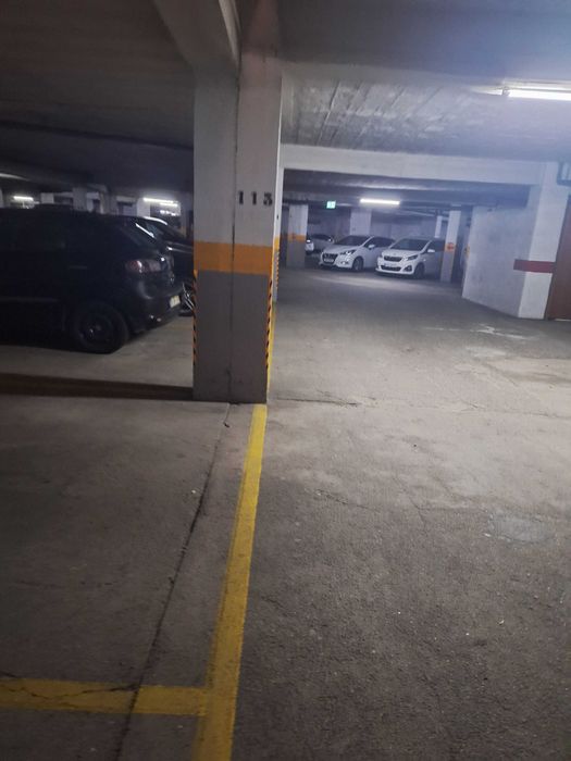 Arrenda Lugar de garagem, rua Monte da Mina, Padrão Legua, Matosinhos