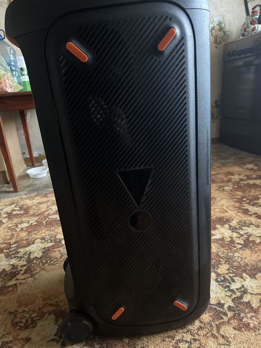 Продам колонку jbl 310