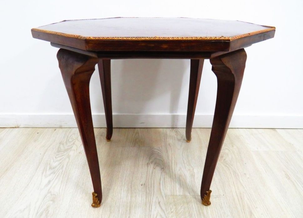 Mesa de apoio estilo Império.