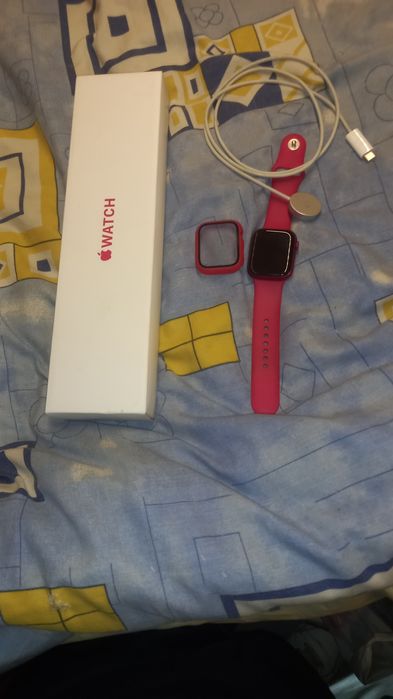 Apple Watch 7 Red Edition