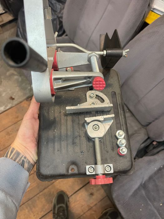 Стійка для кутової шліф машинки