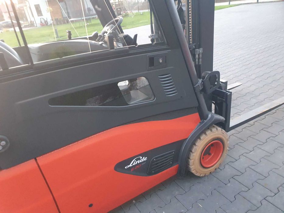 Wózek LINDE E20PL Elektryk 4 sekcje Kabina Ogrzewanie , E20PH E25 E18