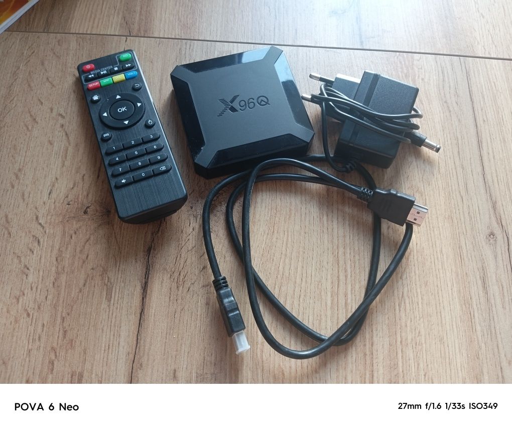 Смарт ТВ приставка 2/16GB + пульт, Android 10, X96Q / Андроїд приставк
