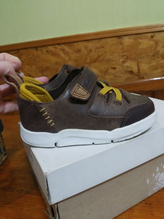 Дитячі кеди-туфлі Clarks (шкіра) 21 розмір