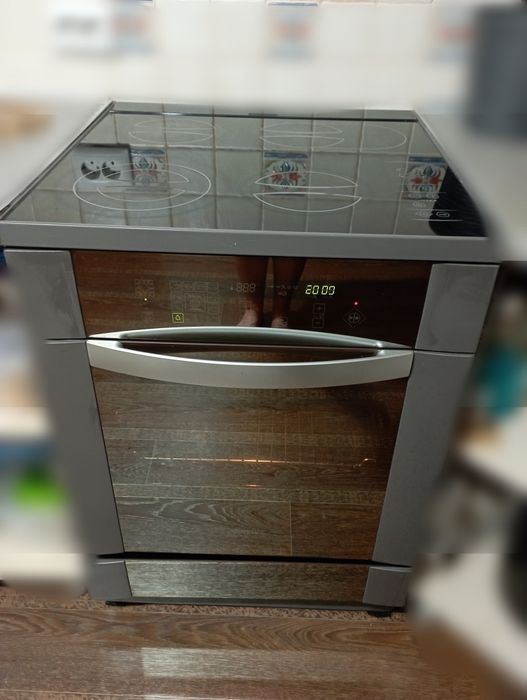 Плита електрична Gorenje pininfarina HEC 50 EP