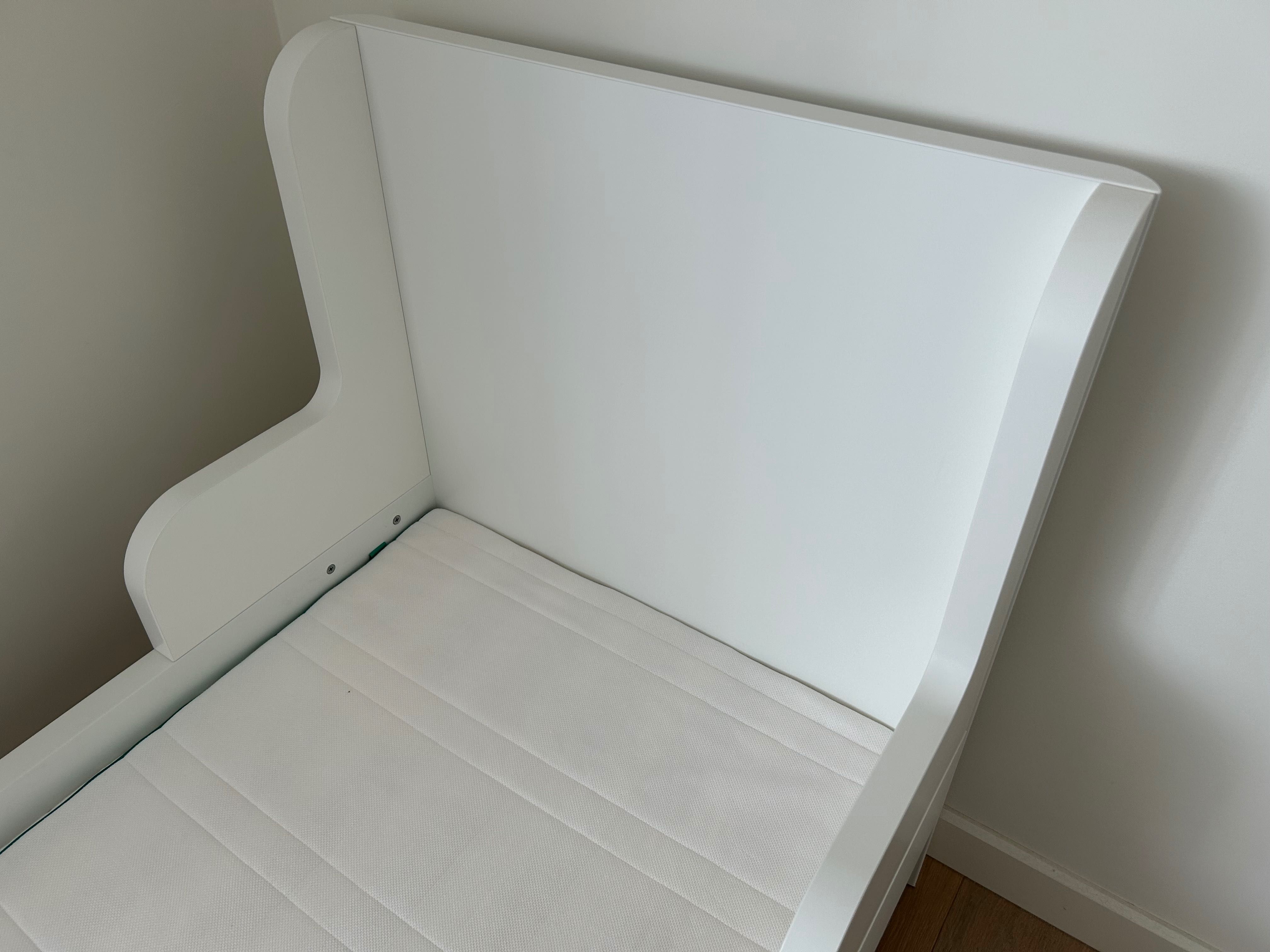 Ikea Busunge łóżko białe z materacem