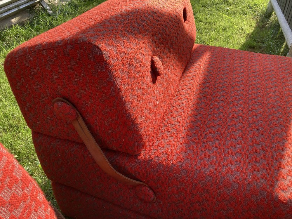 Sofa, materac, kostka do spania z czasow PRL