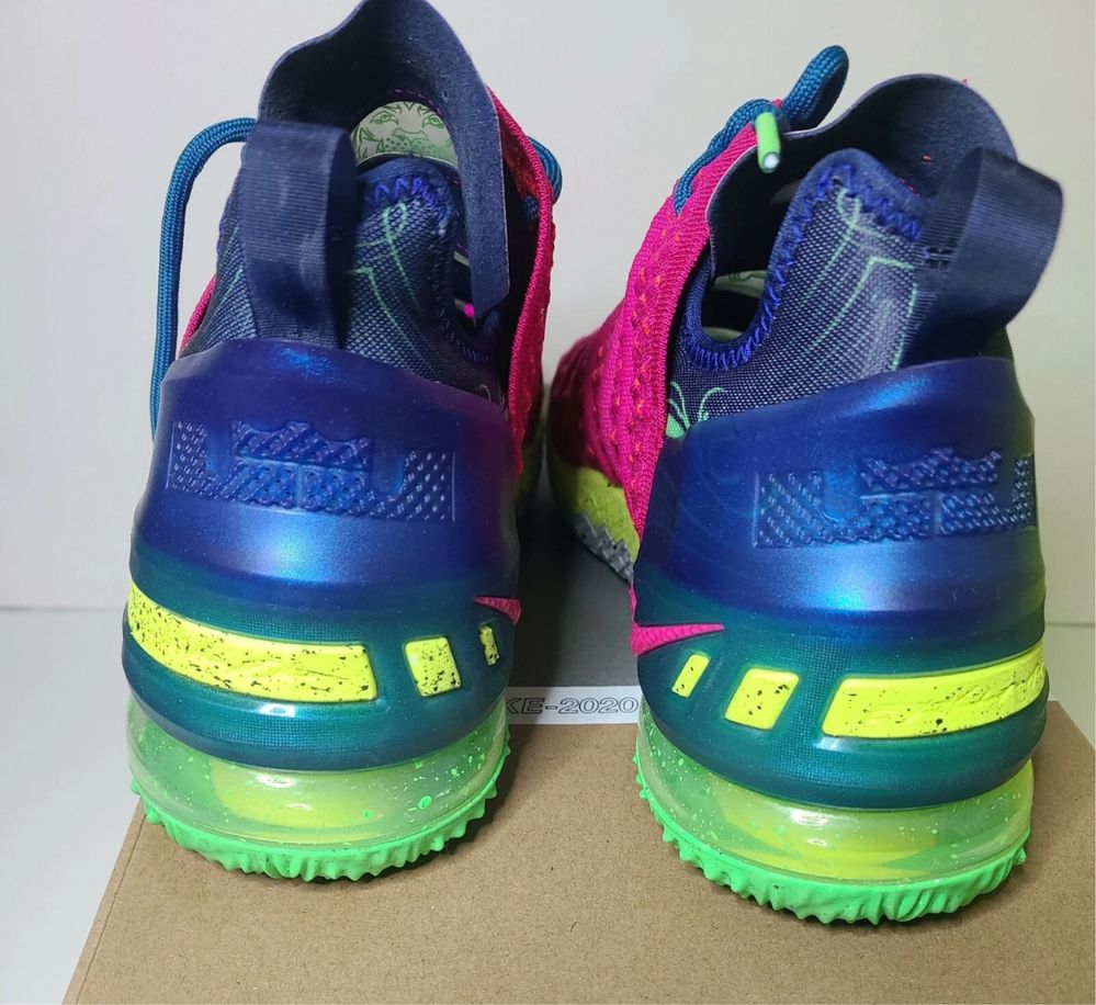 Nike Lebron 18 (10.5 US 28.5) XVIII Los Angeles By Night