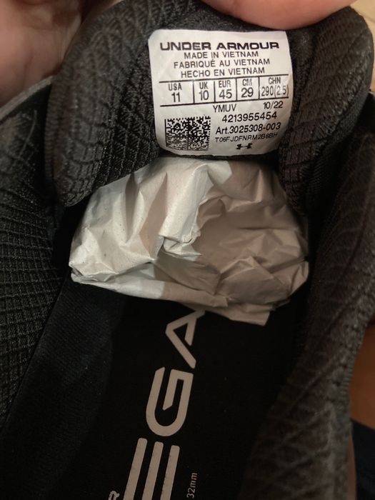 Vendo ténis Under Armour 45