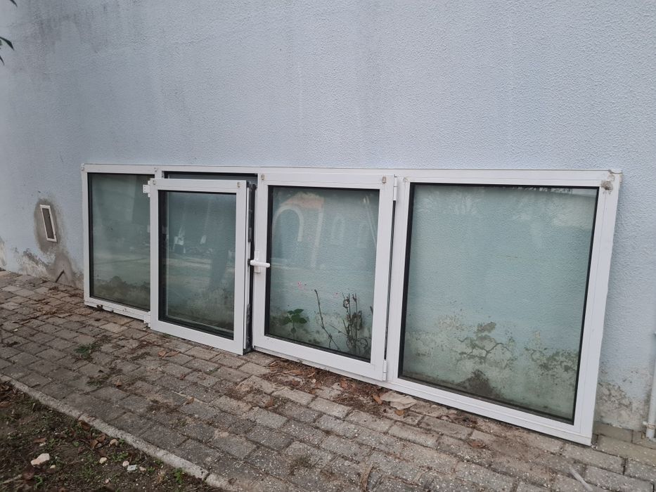 Janela 3.30m (2 vidros fixos e 2 janelas)