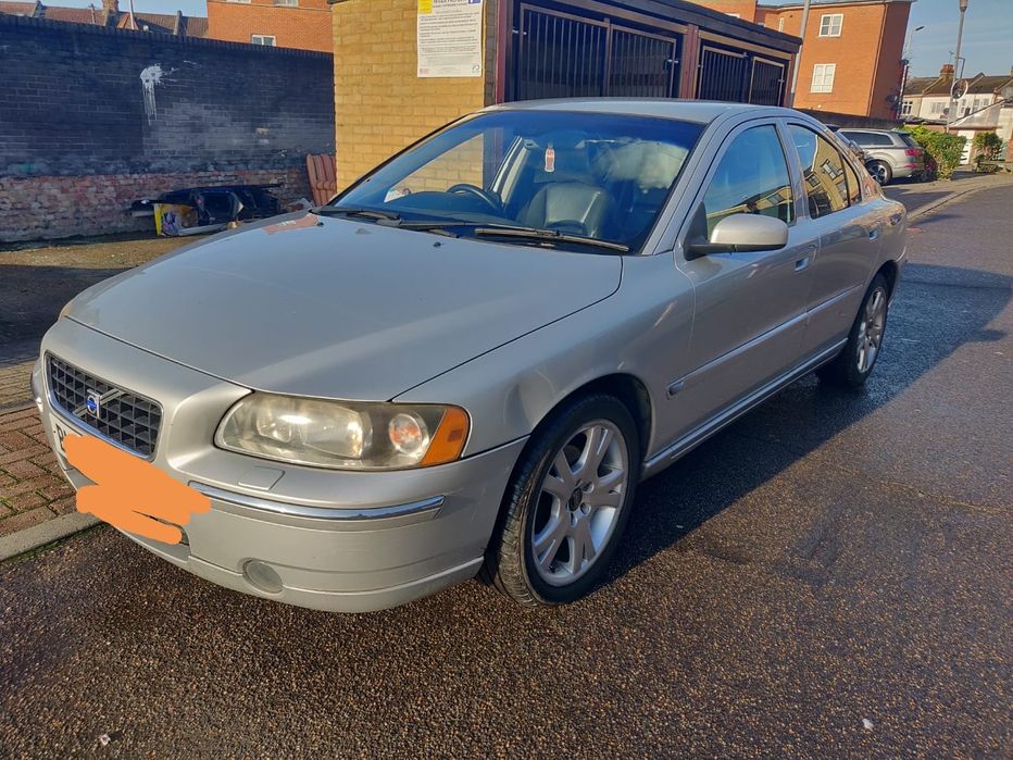 Volvo S60 para peças