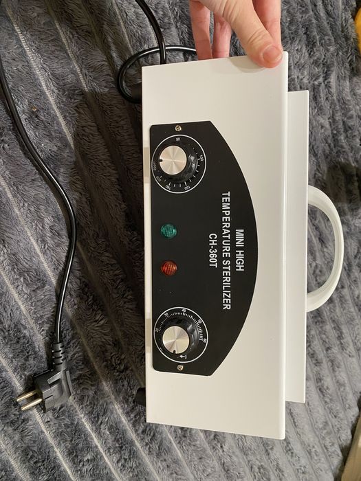 Сухожаровий стерилізатор CH-360T — стан ідеальний!